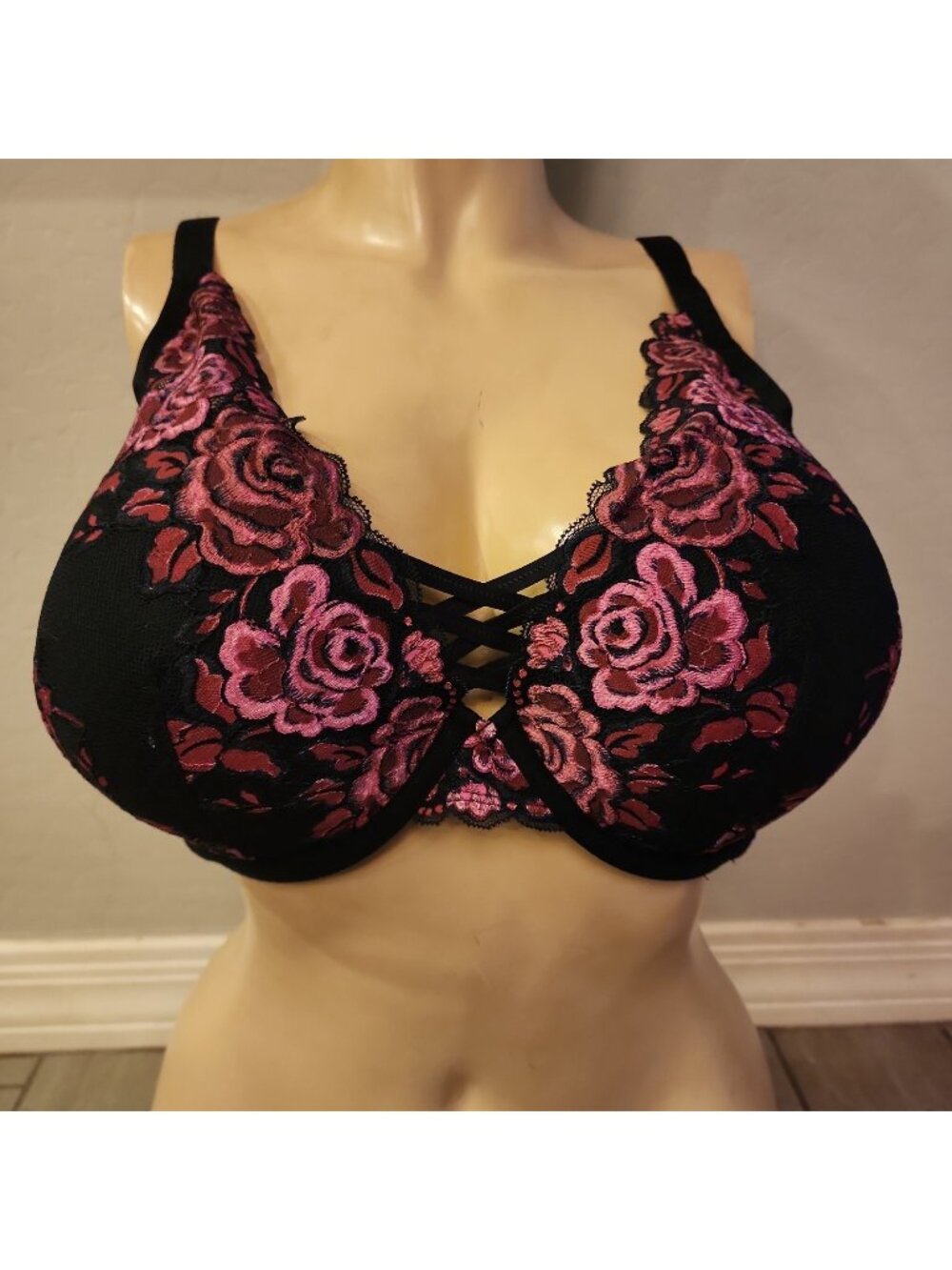 Torrid Boost Bra 46C Black Red Floral Underwire Padded Push Up
